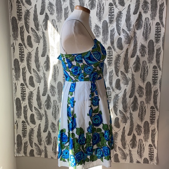 Guess Pleated Dress - Picture 2 of 8